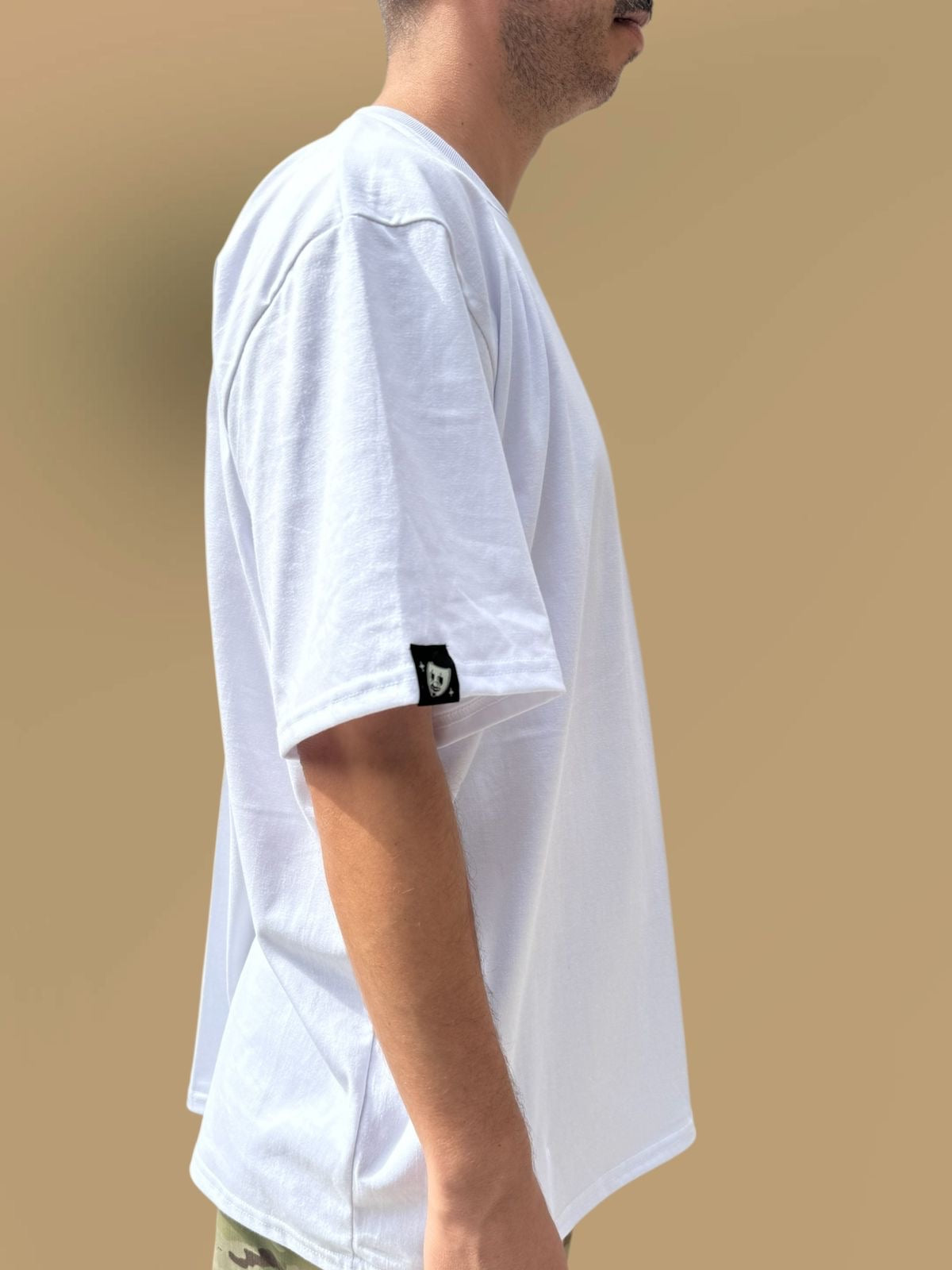 Playera bolsa “Villa” negro