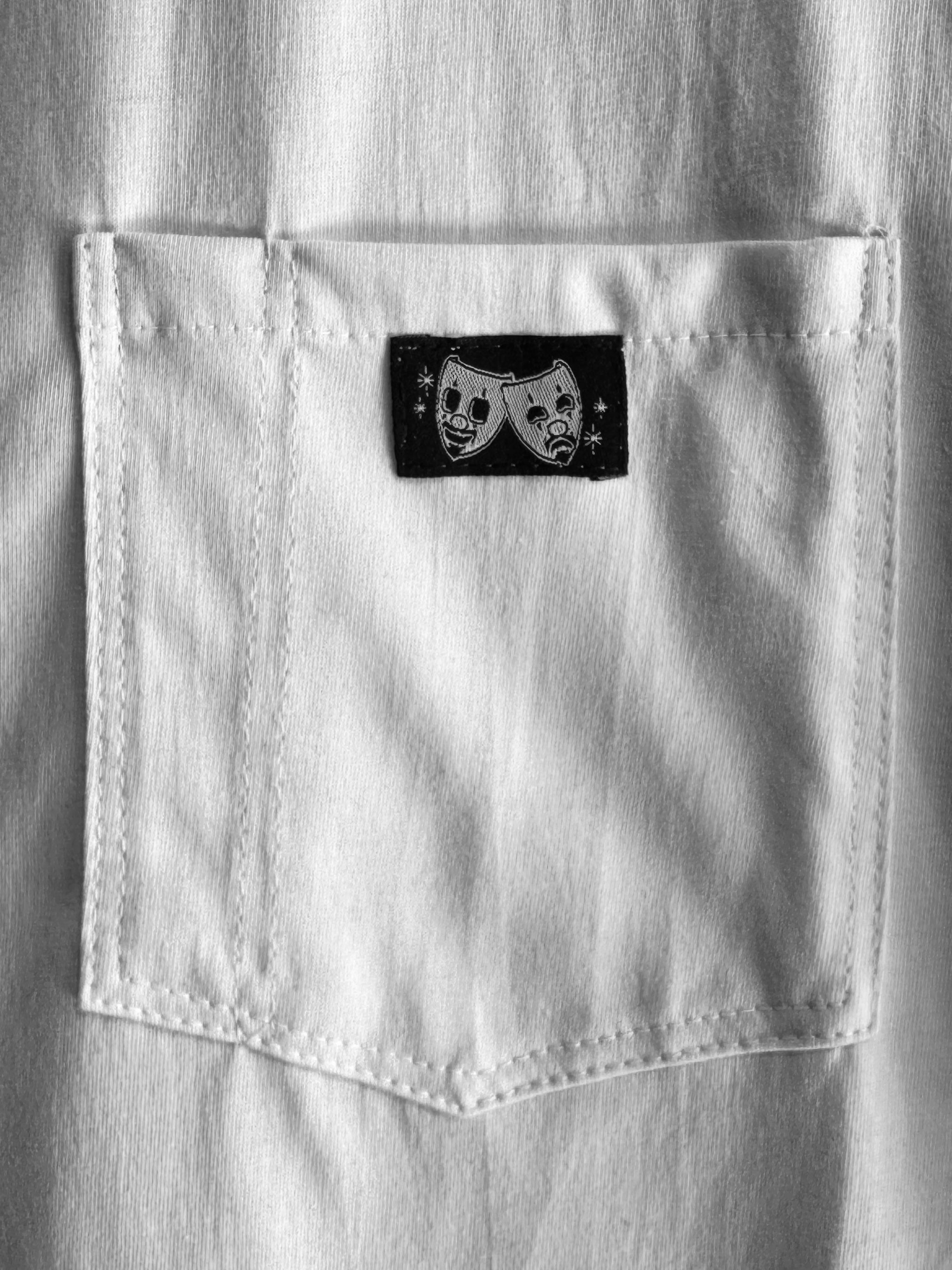 Playera bolsa “Villa” negro